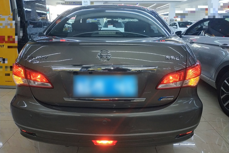 日产 轩逸 2019款 经典 1.6XE+ CVT智联领先版车身外观6