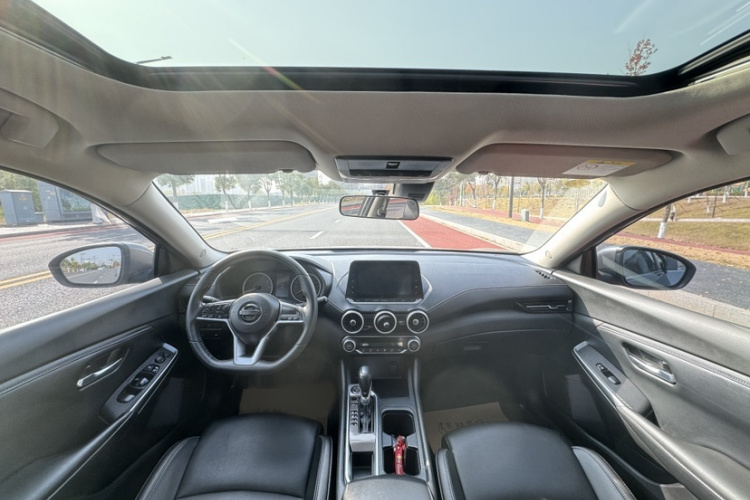 日产 轩逸 2021款 1.6L XL CVT悦享版中控内饰7004