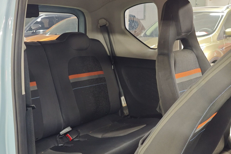 五菱汽车 宏光MINIEV 2020款 自在款 磷酸铁锂中控内饰7002