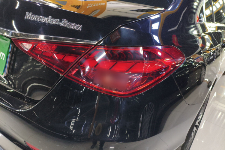 奔驰C级 2024款 改款 C 260 L车身外观9