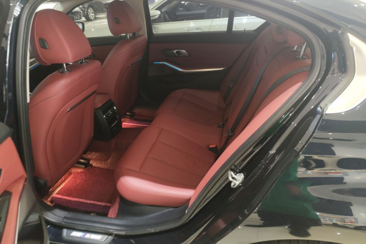 宝马3系 2024款 325Li M运动套装中控内饰21