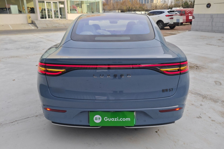 鸿蒙智行 智界S7 2024款 Pro 后驱长航版车身外观6004