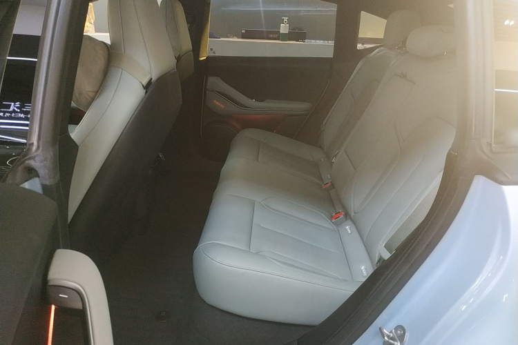 蔚来ET5 2022款 75kWh中控内饰21