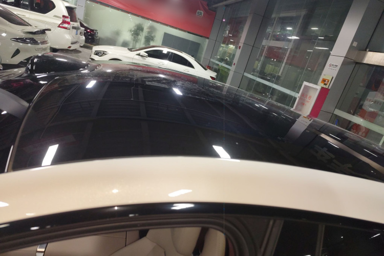 小米汽车 小米YU7 2025款 超长续航高性能四驱Max版局部细节57