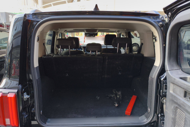 坦克300 2023款 越野版 2.0T 挑战者局部细节23