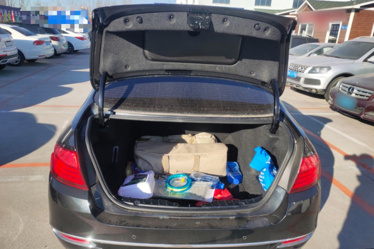 宝马5系 2014款 525Li 豪华设计套装机舱底盘23