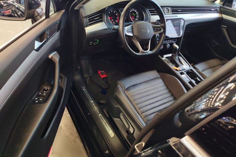 大众 迈腾 2020款 280TSI DSG 舒适型中控内饰20