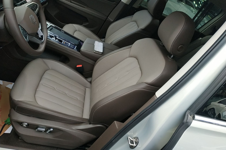 大众 威然 2024款 330TSI 豪华版局部细节19