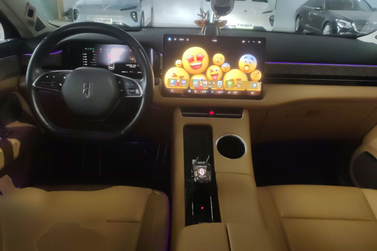 鸿蒙智行 问界M5 2022款 增程后驱标准版中控内饰12