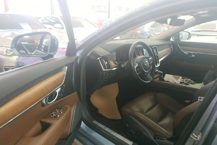 沃尔沃S90 2019款 T5 智远版中控内饰7003