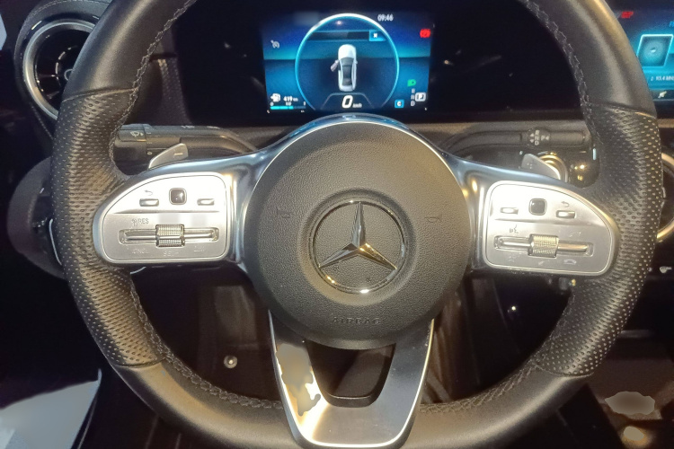 奔驰A级 2019款 A 180 L 运动轿车局部细节13