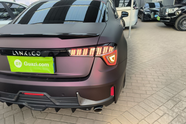 领克03 2021款 1.5TD DCT劲 冠军版车身外观9