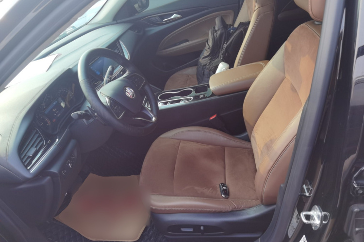 别克 君威 2023款 552T 智享型中控内饰19