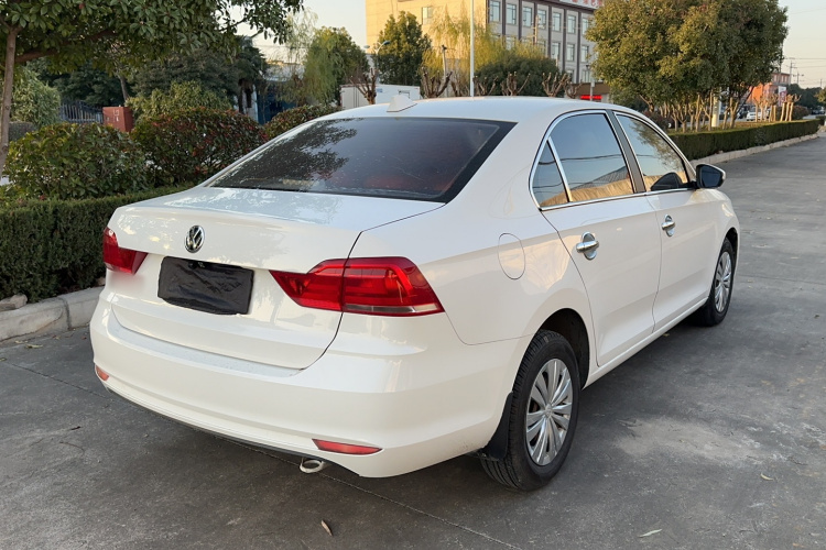 大众 桑塔纳 2016款 1.6L 手动风尚版车身外观6006