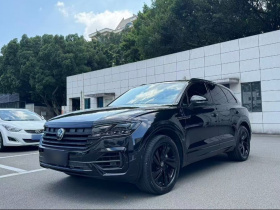 大众 途锐  3.0TSI 锐享版 曜黑运动套装