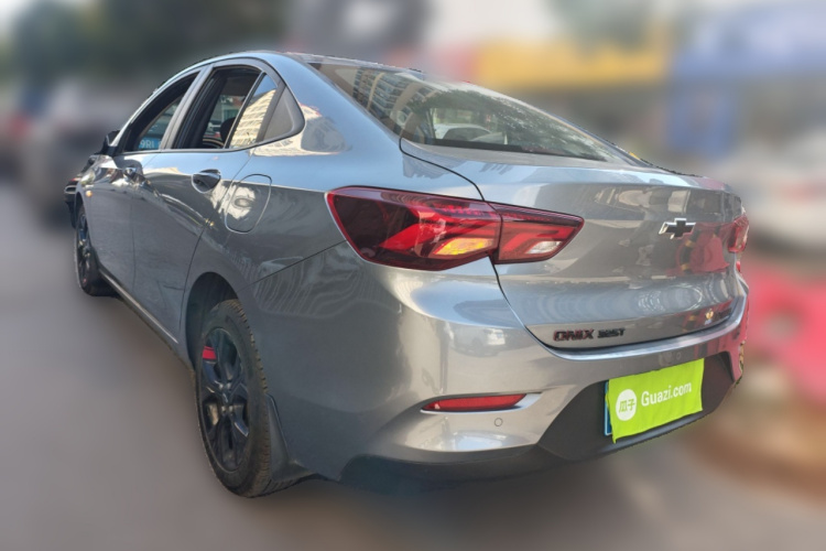 雪佛兰 科沃兹 2020款 Redline 325T 自动欣耀版 国VI车身外观5