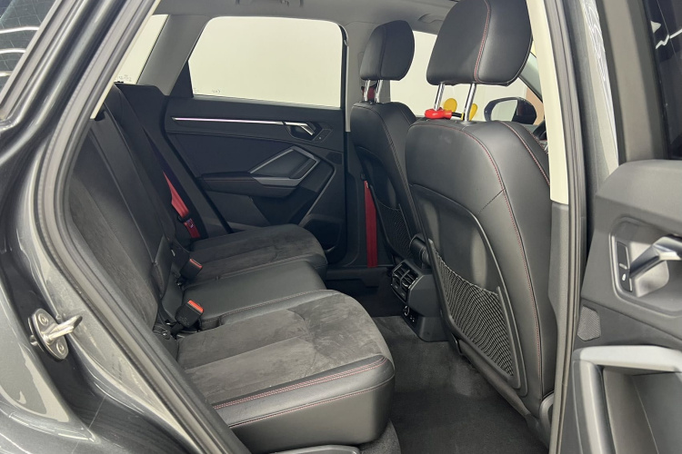 奥迪Q3 2021款 40 TFSI 时尚动感型中控内饰7012