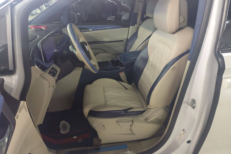 别克GL8 2021款 ES陆尊 653T 舒适型局部细节19