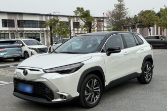 丰田 锋兰达 2022款 2.0L CVT豪华PLUS版