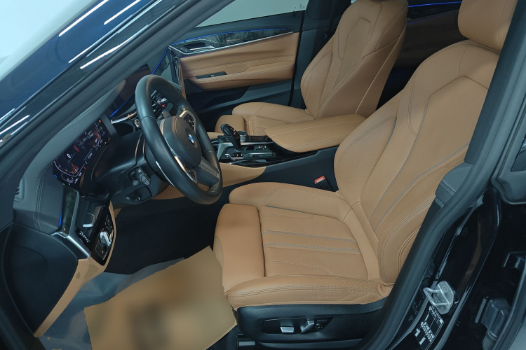 宝马6系GT 2022款 630i M运动套装中控内饰19