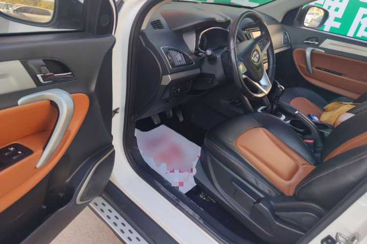 江汽集团 瑞风S5 2013款 2.0T 手动尊享版中控内饰20