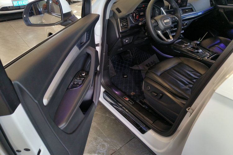 奥迪Q5L 2020款 改款 40 TFSI 荣享时尚型中控内饰20