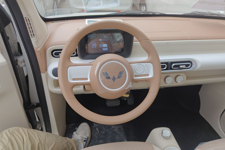 五菱汽车 宏光MINIEV 2024款 第三代 215km 青春版中控内饰13