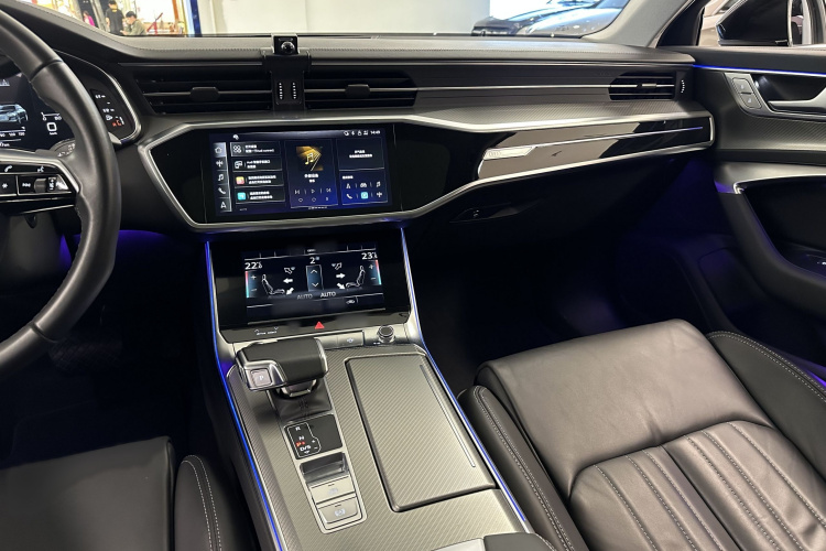 奥迪A6L 2024款 40 TFSI 豪华致雅型中控内饰7001