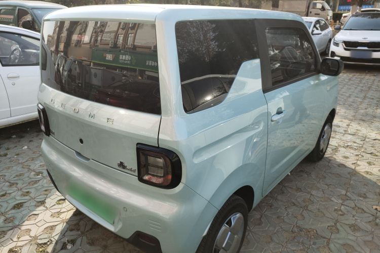 吉利银河 2024款 熊猫mini 200km 耐力熊车身外观7