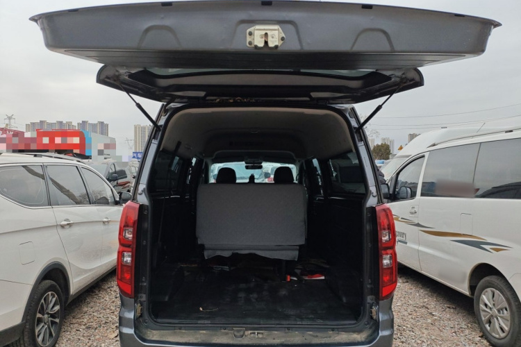 金杯 金海狮 2023款 1.5L 客车工程狮 5/6/7座机舱底盘23