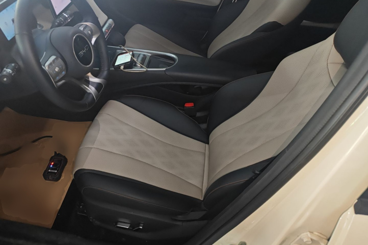 比亚迪 海豚 2025款 420km 自由版中控内饰19