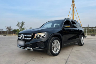 奔驰GLB 2023款 改款 GLB 200 时尚型