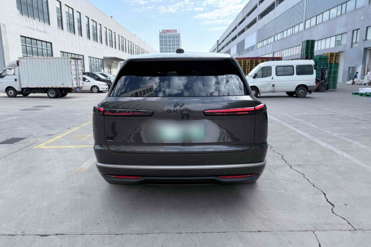 乐道L90 2025款 Max 六座版车身外观6002