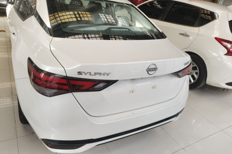 日产 轩逸 2023款 1.6L CVT悦享版车身外观6