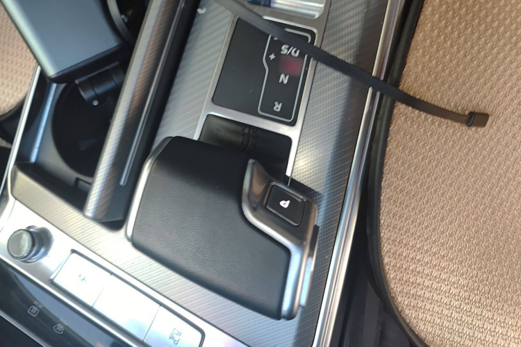 奥迪A6L 2024款 40 TFSI 豪华致雅型局部细节18