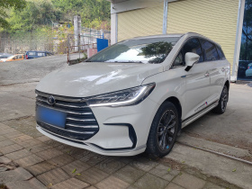 比亚迪 宋MAX 2021款 升级版 1.5T 自动豪华型 7座