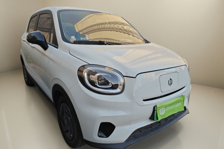 零跑汽车 零跑T03 2023款 200轻享版车身外观3