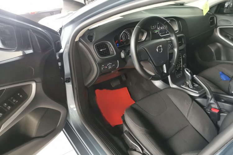 沃尔沃V40 2018款 T3 智尚版中控内饰7003