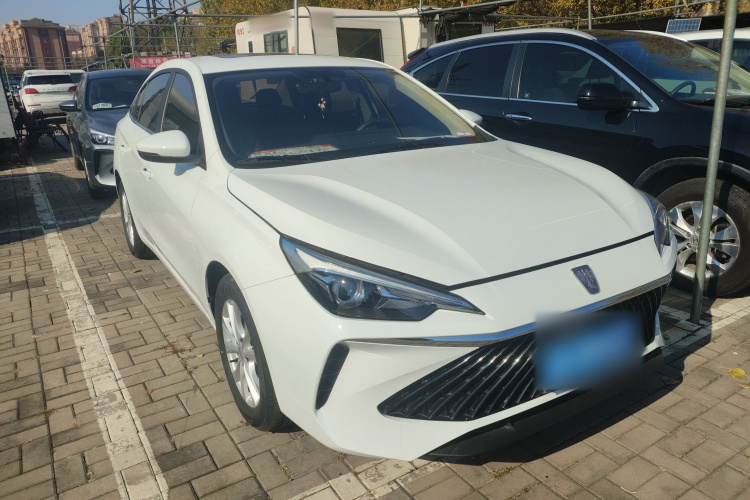 荣威i5 2023款 1.5L CVT豪华版车身外观6002