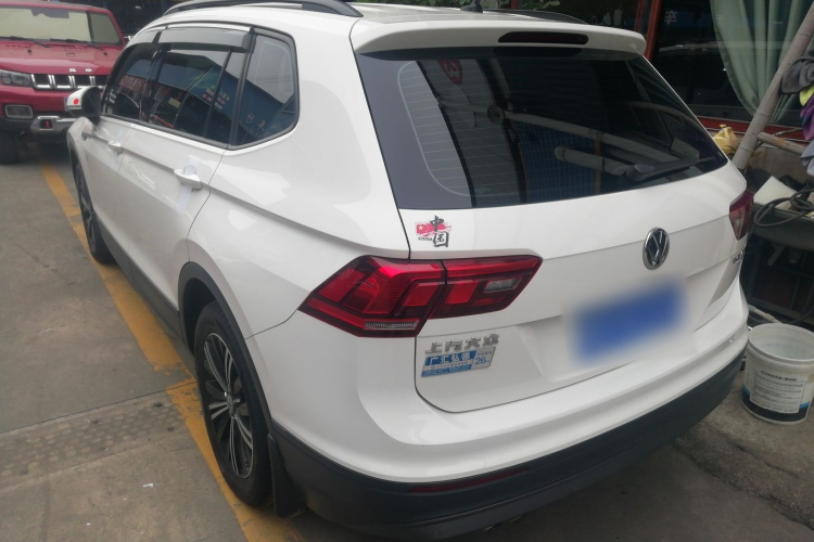 大众 途观L 2019款 330TSI 自动两驱风尚版 国VI车身外观4