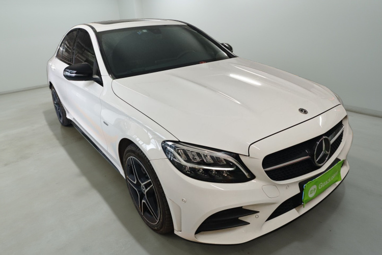 奔驰C级 2021款 C 260 星耀臻藏版车身外观3