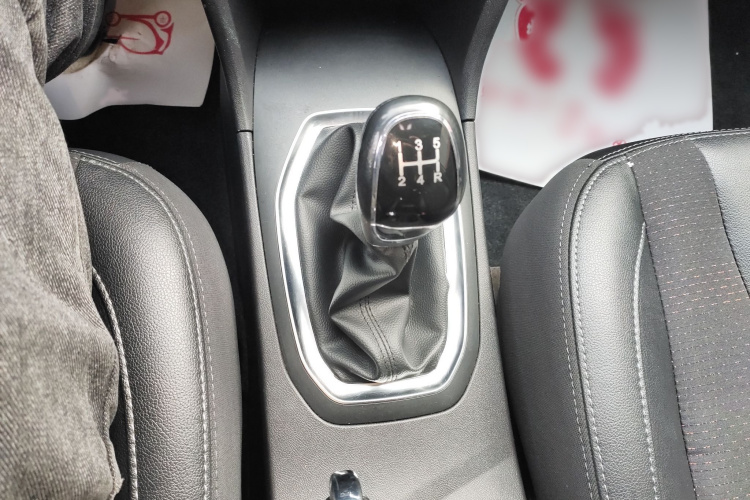 奇瑞 瑞虎3X 2018款 1.5L 手动精英版局部细节18