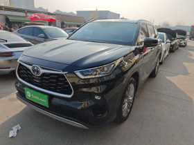 丰田 汉兰达 2022款 双擎 2.5L 四驱尊贵版 7座