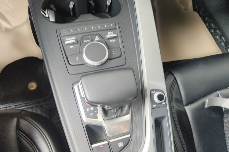 奥迪A4L 2019款 40 TFSI 进取型 国VI局部细节18