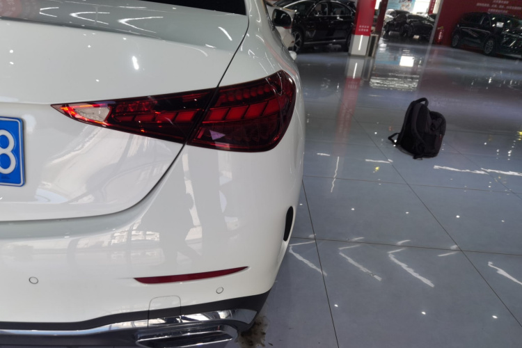 奔驰C级 2022款 C 260 L 运动版车身外观6006