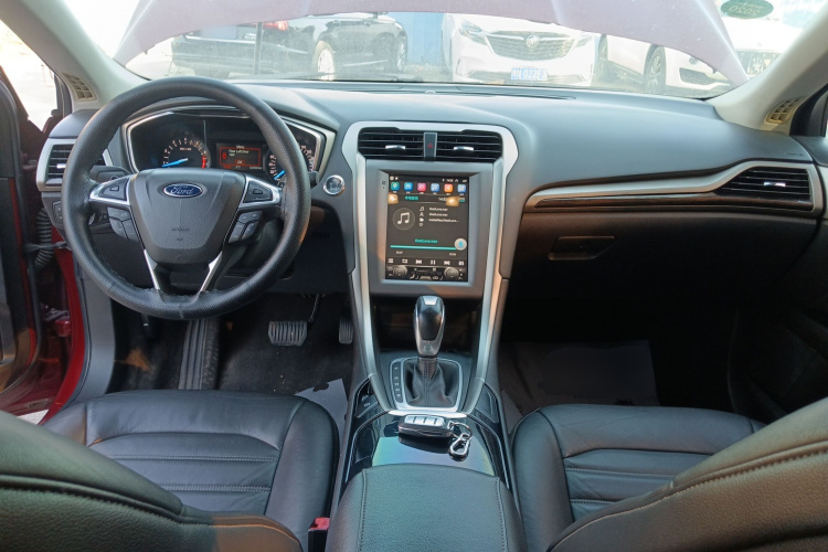 福特 蒙迪欧 2013款 2.0L GTDi200时尚型中控内饰12