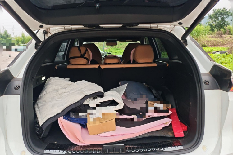 吉利银河 银河L7 2023款 1.5T 115km 星舰中控内饰23