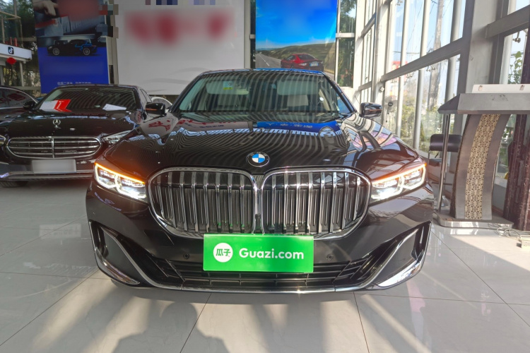 宝马7系 2021款 740Li 领先型 豪华套装车身外观6001