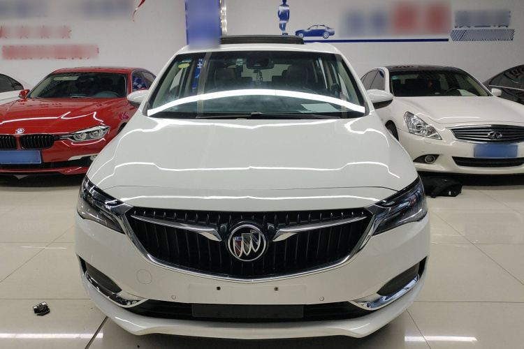 别克GL6 2018款 18T 6座尊贵型车身外观2