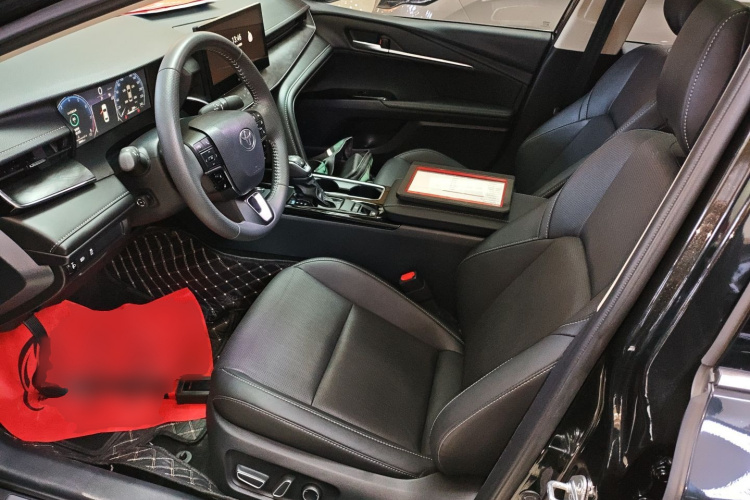 丰田 凯美瑞 2024款 双擎 2.5HG 尊贵版局部细节19